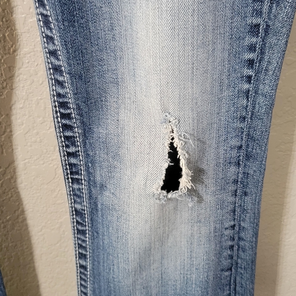 Miss Me  Distressed Bootcut Jeans Size 27 - Picture 3 of 14